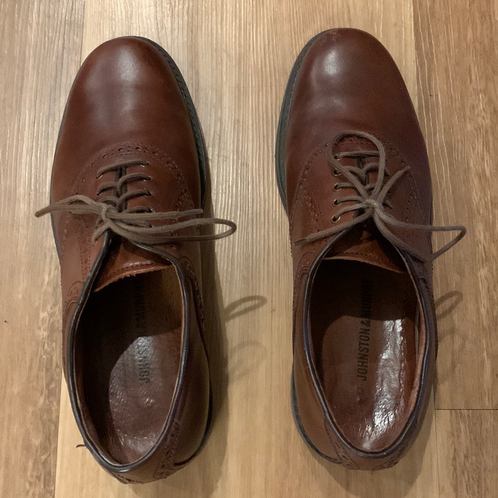 Men’s tie shoes